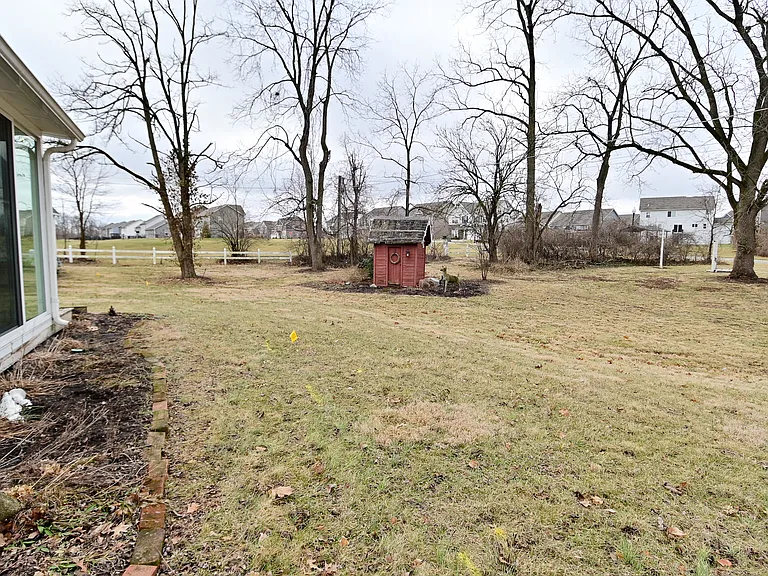3775 E Thompson Rd — Photo 46