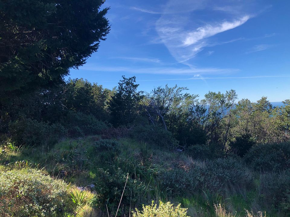 2nd image of 112 Willow Glen Rd