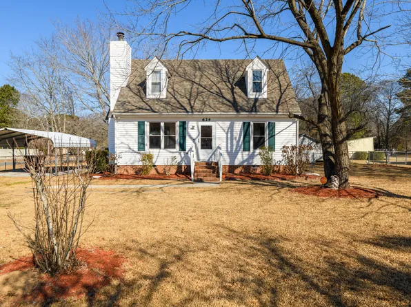 624 Wagstaff Rd, Fuquay Varina, NC 27526