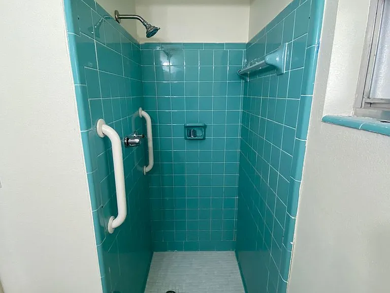 640 Poinsettia Dr — Photo 16