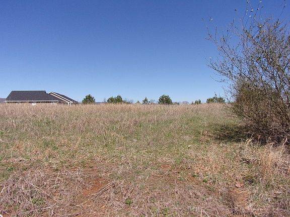 3rd image of 15 Eastwood Ln #15