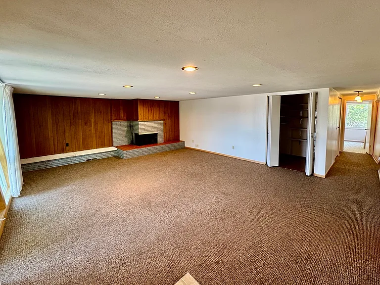 728 Saint Charles St #1 — Photo 3