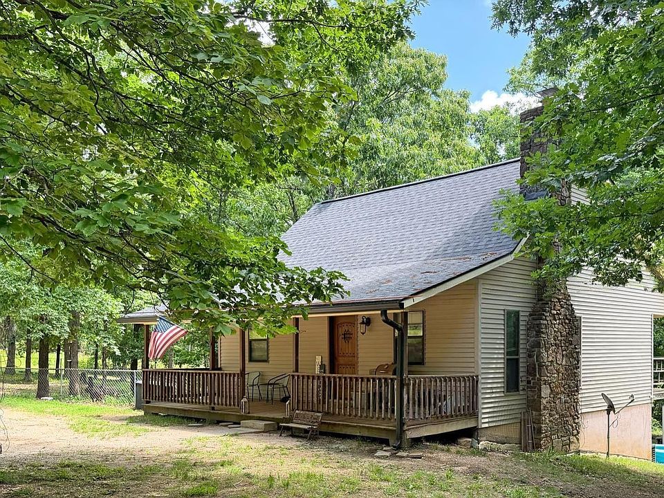 1st image of 131 Doe Ln