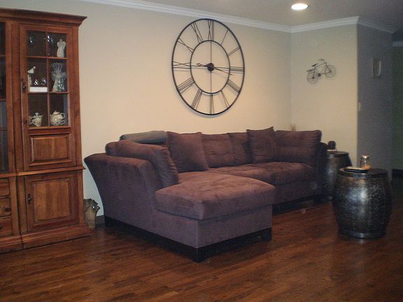 2nd image of 711 Willis Ave APT 3D