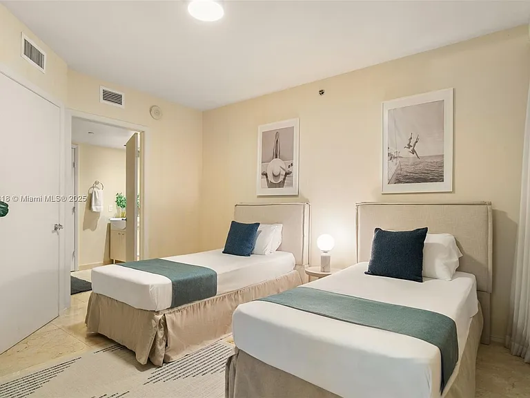 1830 S Ocean Dr #2306 — Photo 17