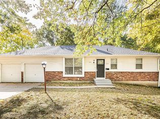 13211 W 100th St, Lenexa, KS 66215