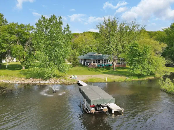 11177 42nd St SE, Clear Lake, MN 55319