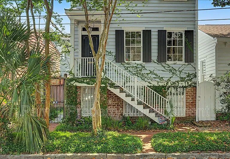521 E Harris St #A — Photo 2