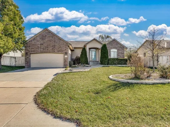 2622 N Fieldstone St, Andover, KS 67002