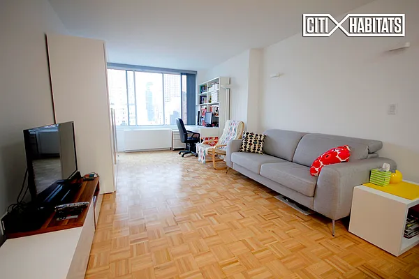 Rented by Citi Habitats | media 6