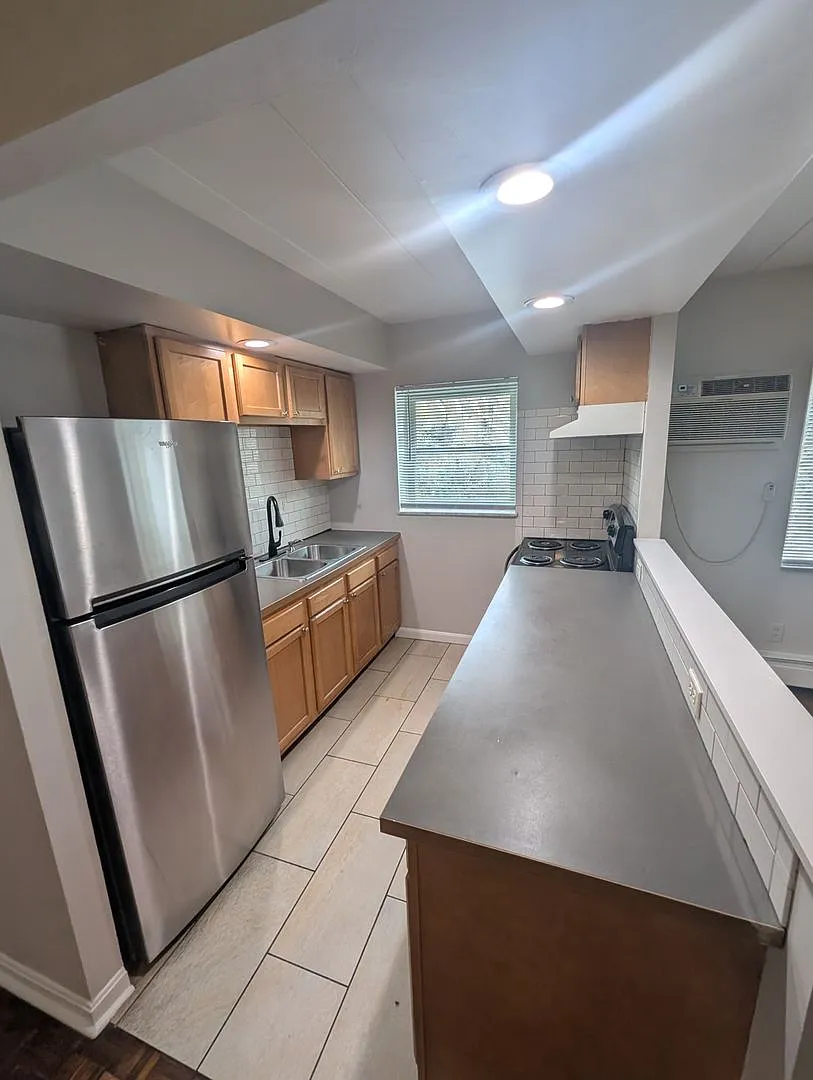 1621 Asmann Ave — Photo 2