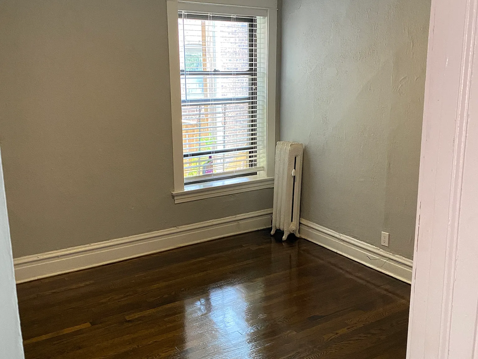 2 bed, 1200 sqft, $3,095 — Photo 3