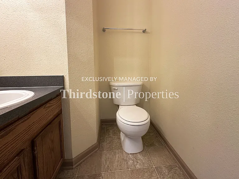 1660 Biscayne Bay Cir — Photo 19