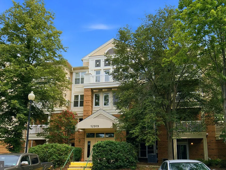 12919 Alton Sq #220