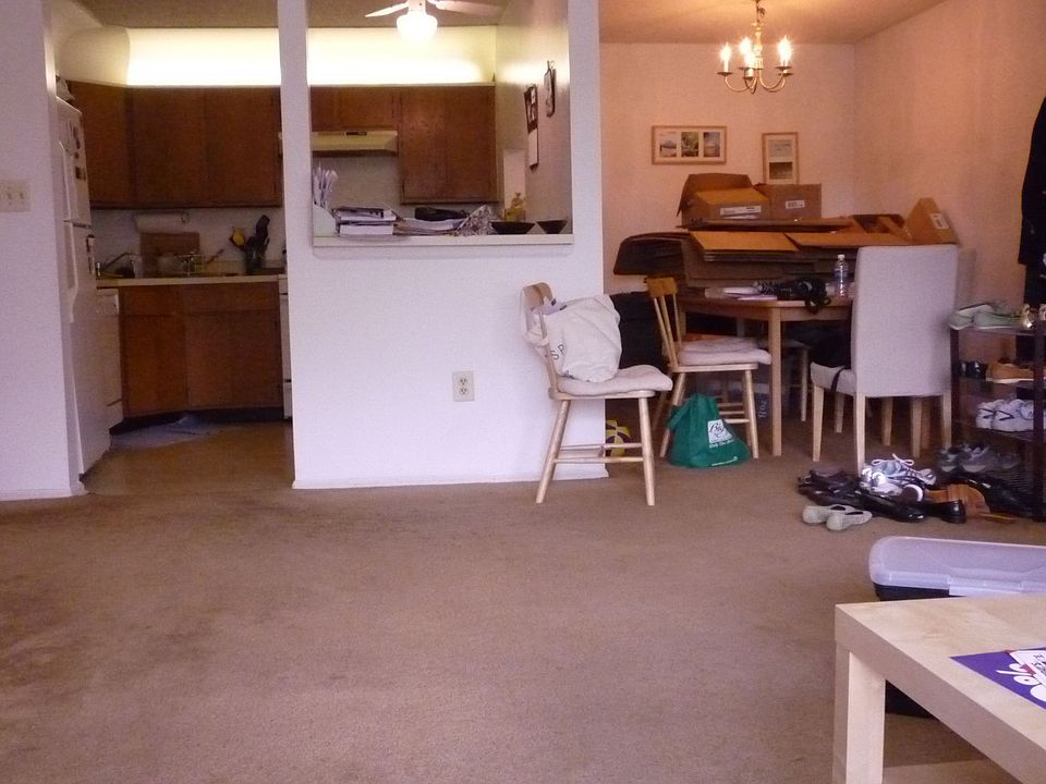 Living Rm, Dining Rm Kitchen
