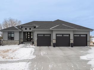 21541 B St, Elkhorn, NE 68022