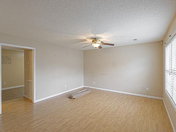 3rd image of 5512 Secluded Way