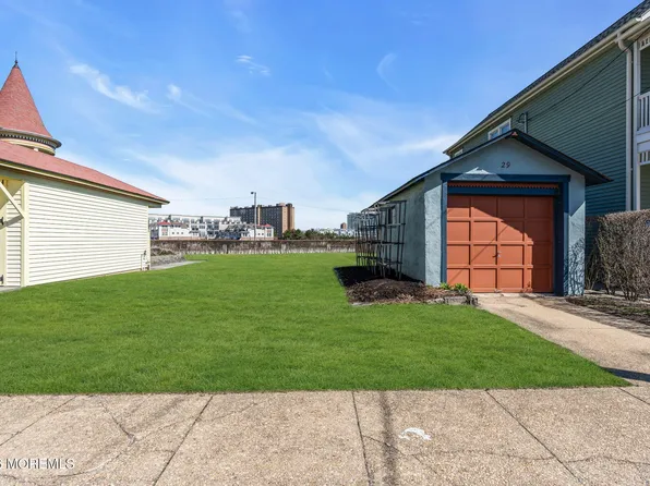 24 Lake Avenue, Ocean Grove, NJ 07756