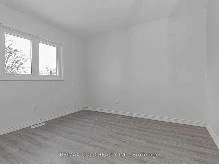 55 Hamilton St — Photo 9