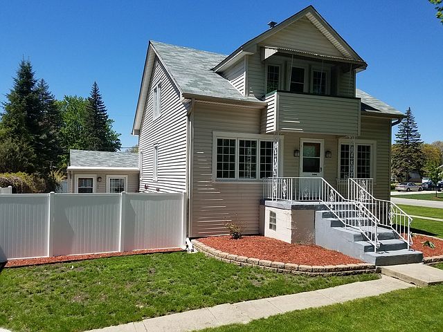 1st image of 250 Spruce Ave