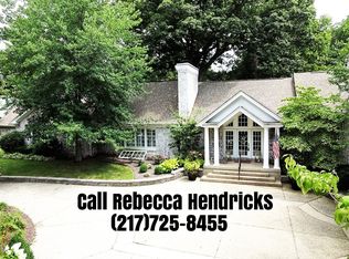 2024 Illini Rd, Leland Grove, IL 62704