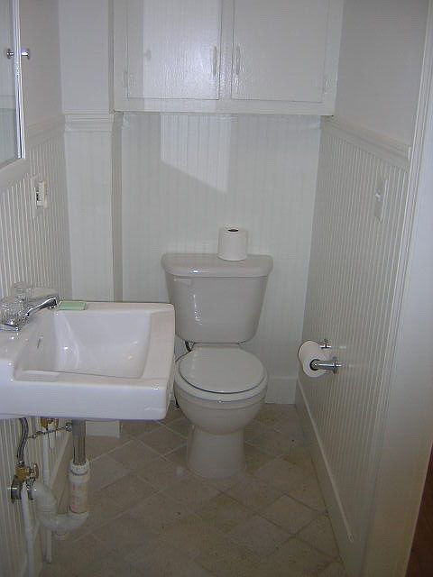 2nd image of 289 Sumner St #2