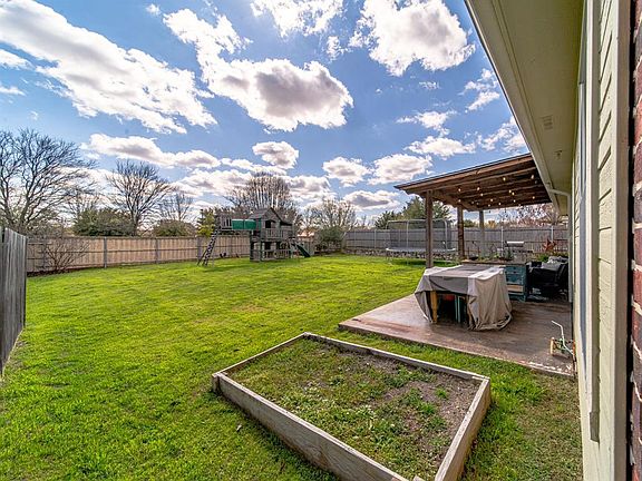 3rd image of 7705 Juno Springs Way