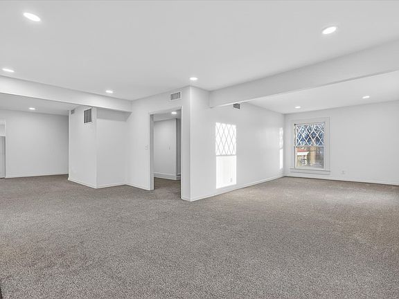 3rd image of 822 S Johnstone Ave #B