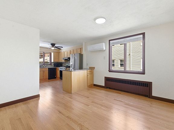 4th image of 36 Florence St