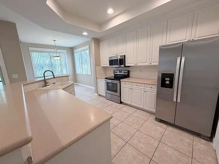 7911 NW 128th Ln #11-C — Photo 24