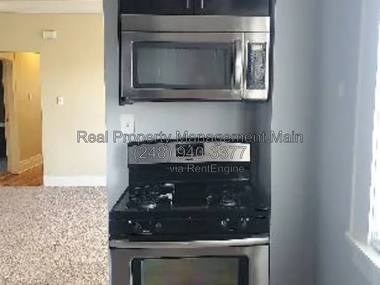 644 E Ferry St #2E — Photo 8