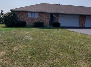 2113 Stonehedge Ct #U-9, Findlay, OH 45840
