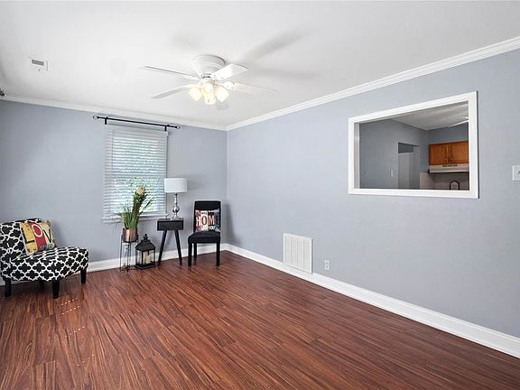 4th image of 32 Mary Ann Ct