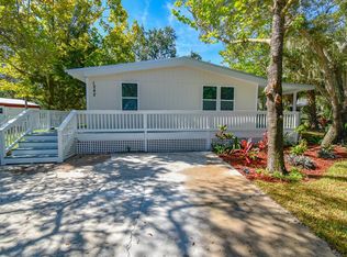 1242 Paroda Ave, Cedar Key, FL 32625