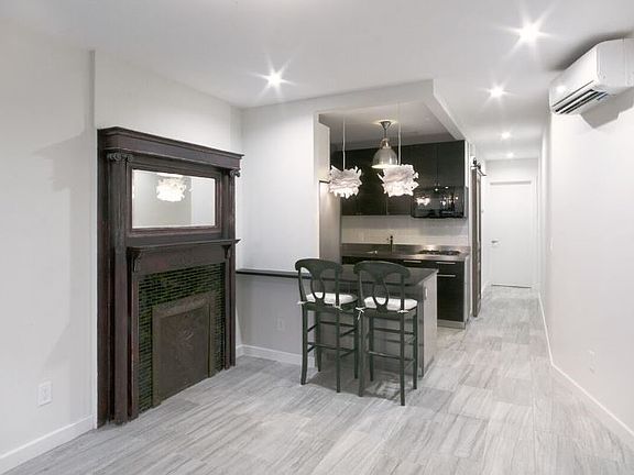 2nd image of 206 W 137th St #2