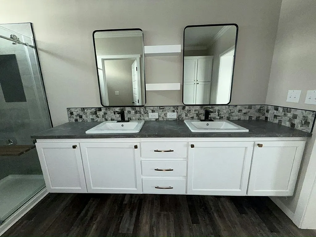 3 bed, 2.0 bath, 1460 sqft, $1,795 — Photo 2