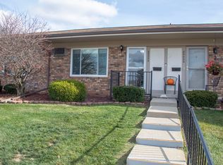 25232 Potomac Dr #5, South Lyon, MI