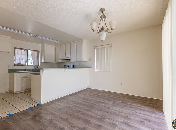 5th image of 801 Wensley Ave