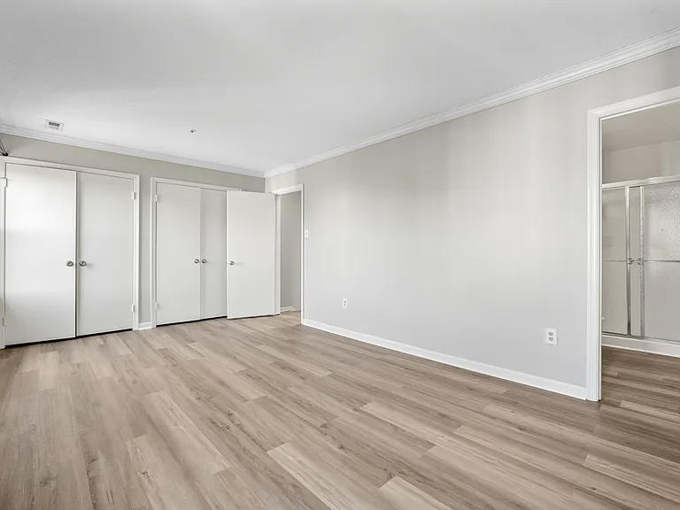 7800 Greenbrook Dr — Photo 19