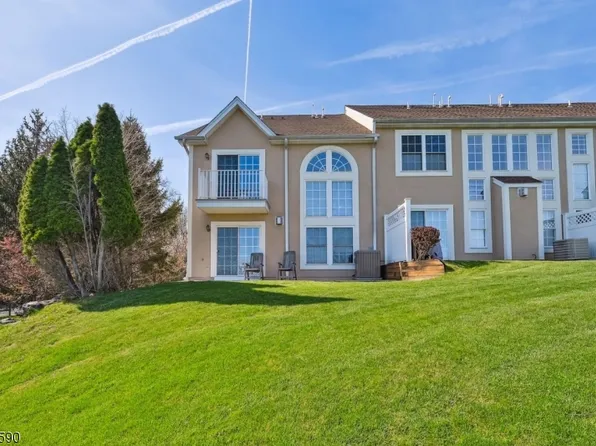 85 Magnolia Way #85, North Haledon Boro, NJ 07508