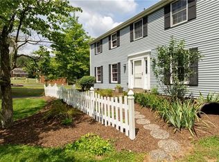 1230 Lakevue Dr, Butler, PA