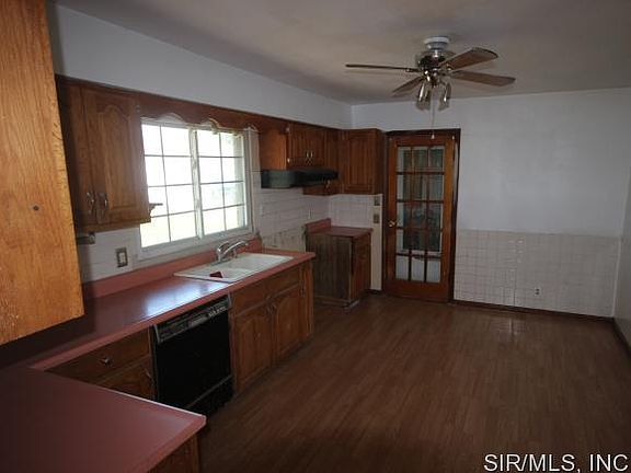4th image of 207 Paradise Ln