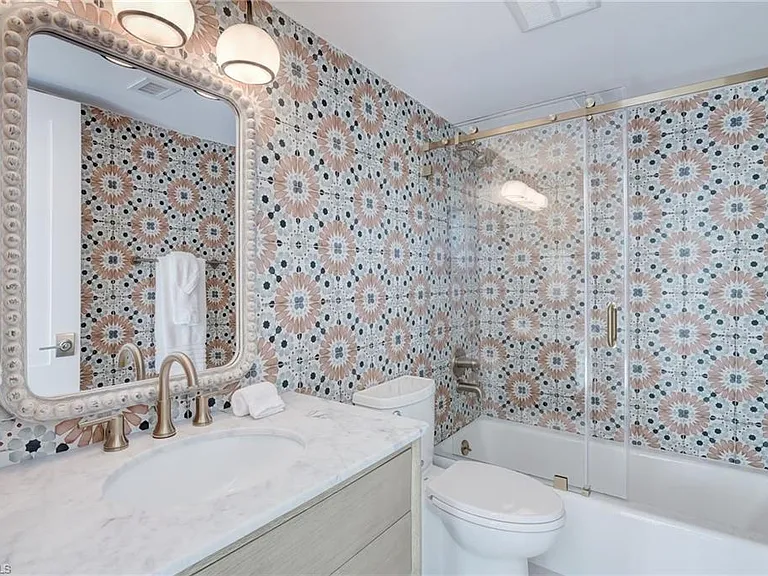 3500 Gulf Shore Blvd N #408 — Photo 19