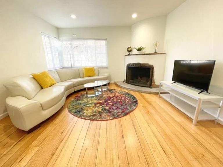 2125 Santa Clara Ave #C — Photo 8