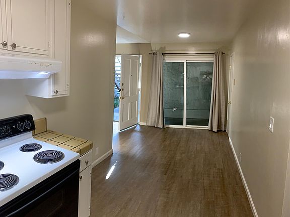 4th image of 583 Kiely Blvd APT 2