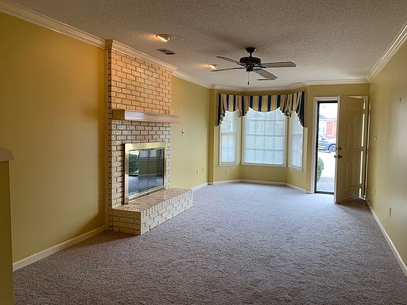 2nd image of 447 Autumnwood Dr SW