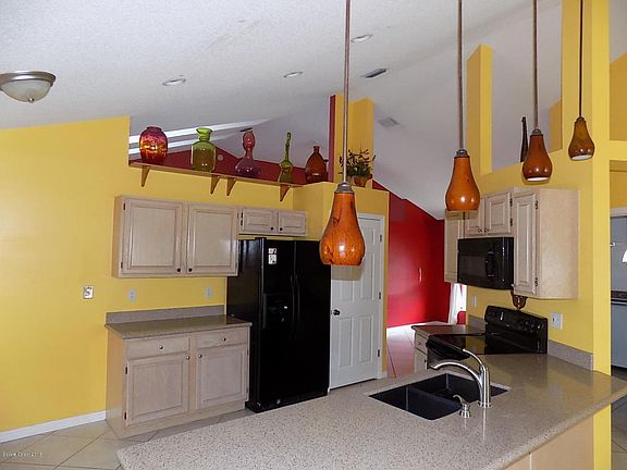 5th image of 3032 Pineda Crossing Dr