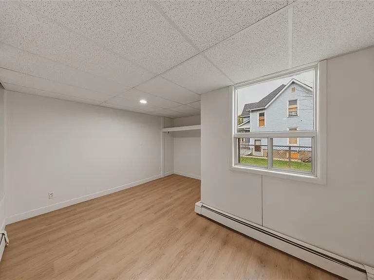 324 Vidal St S #1 — Photo 12