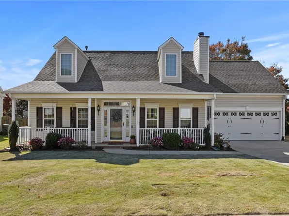 105 Goldenrain Way, Simpsonville, SC 29680