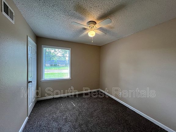 4th image of 3508 Boeingshire Dr
